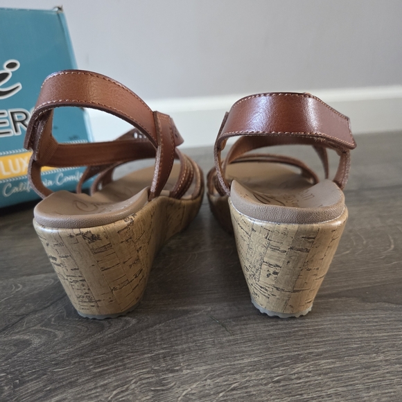 Skechers women's vegan wedge sandals size 7 - NEW - Picture 2 of 7